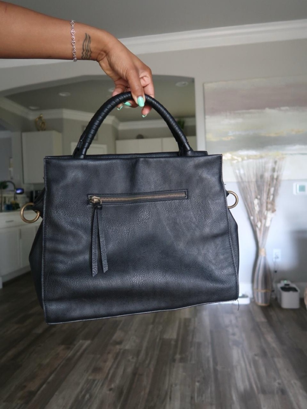 Classic Black Leather Tote Handbag - Structured Top-Handle